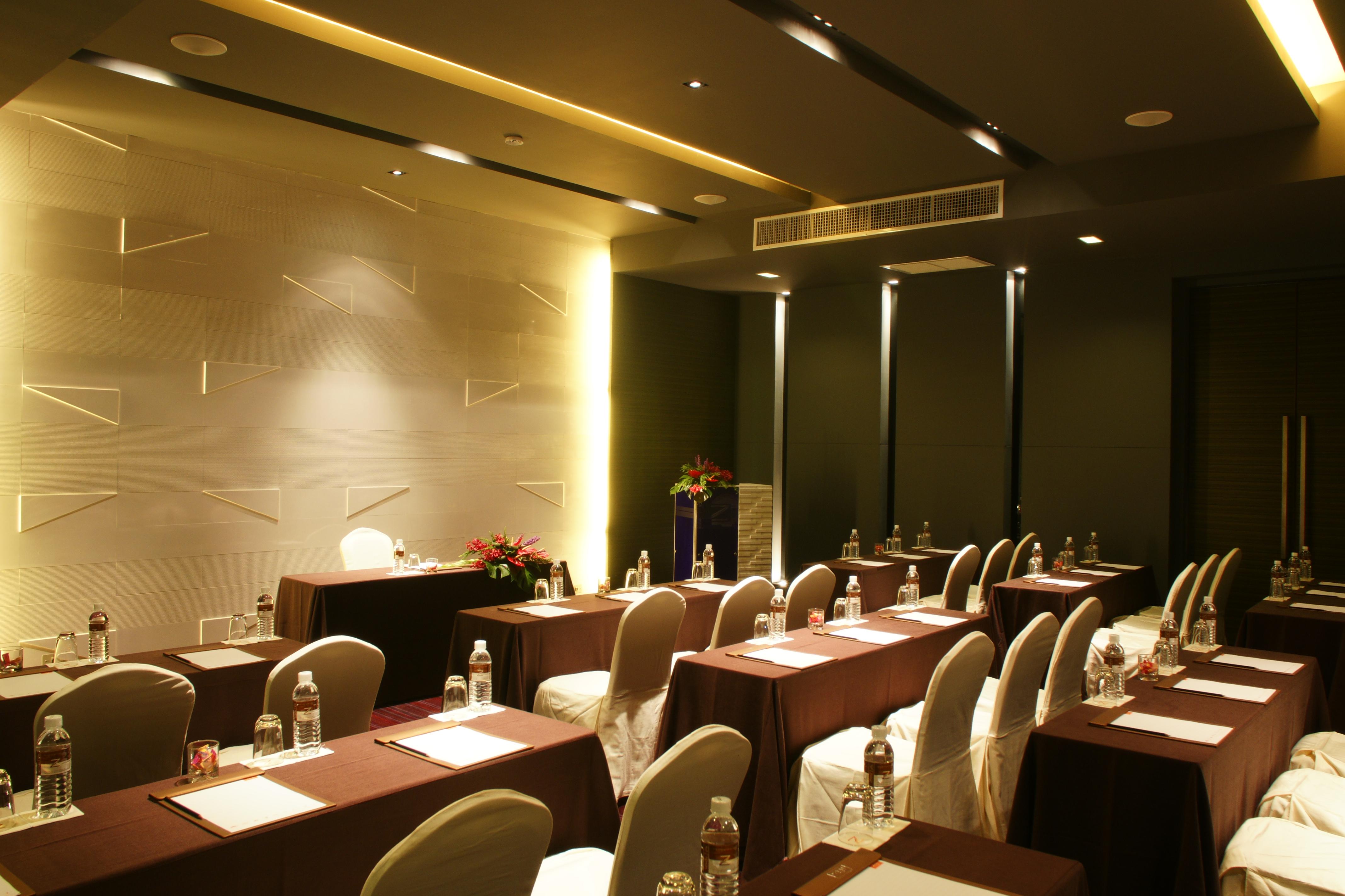 Z Through By The Zign Hotel Pattaya Exterior photo