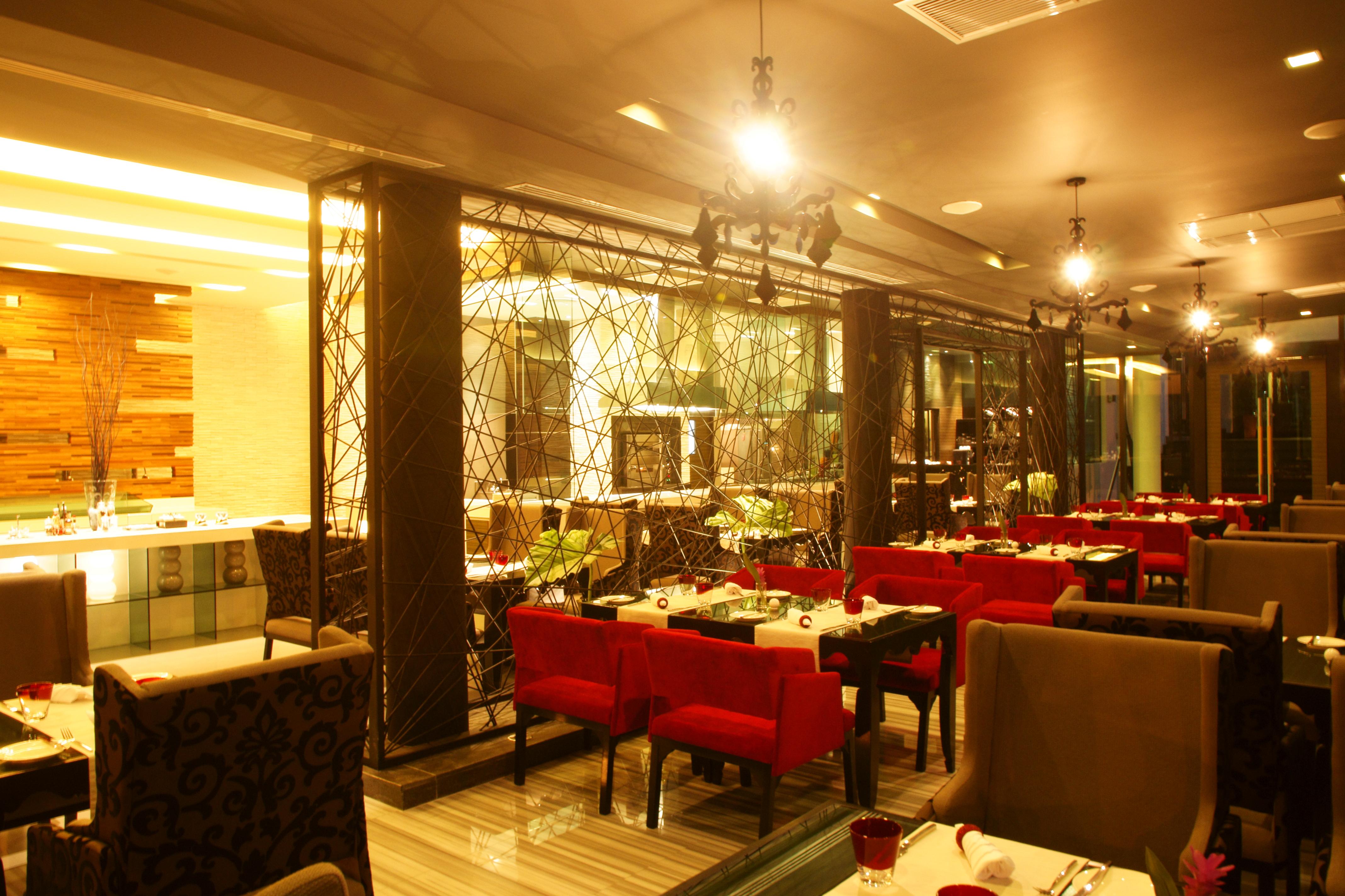 Z Through By The Zign Hotel Pattaya Exterior photo